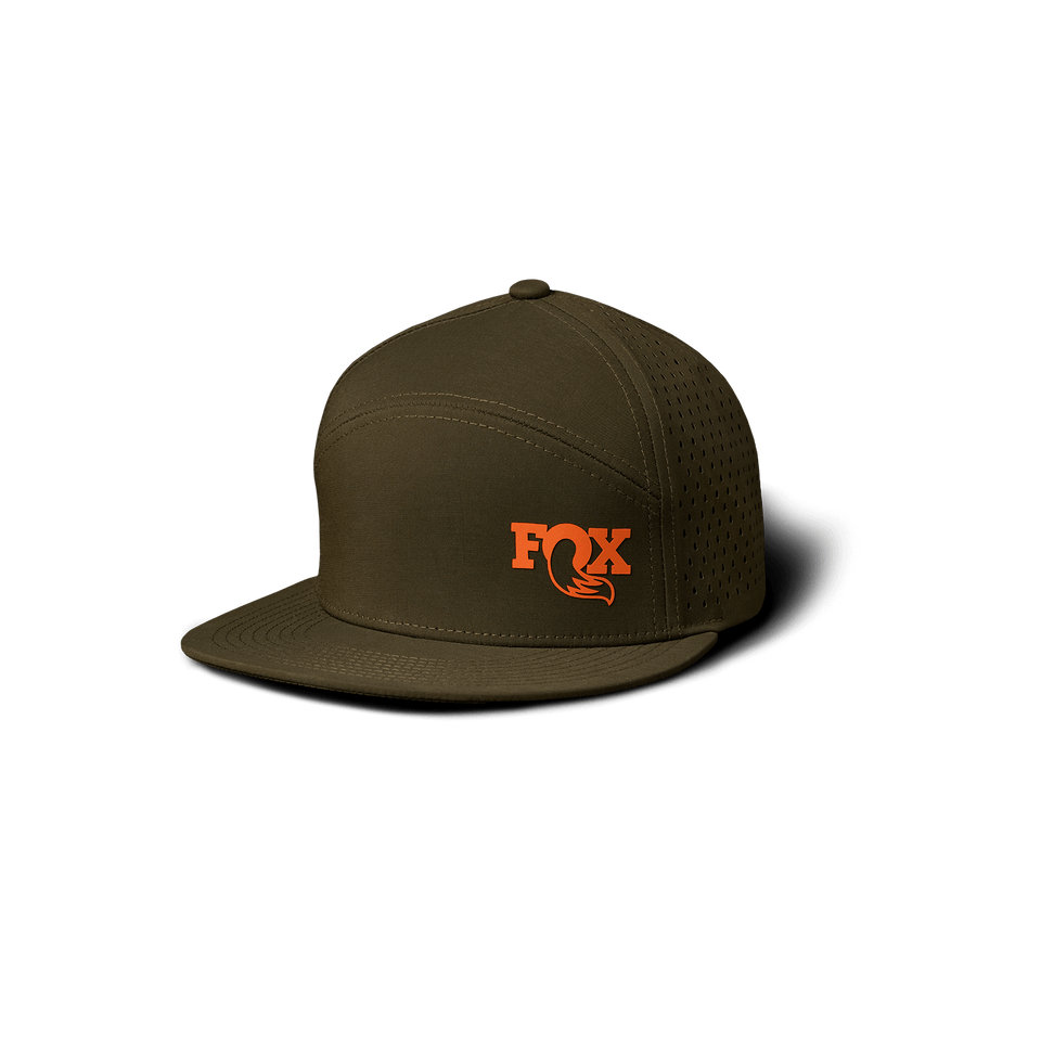 https://serenity-foxfactory.asset.akeneo.cloud/fox_asset_family/media/2025_04_Fox_Hats12333.png